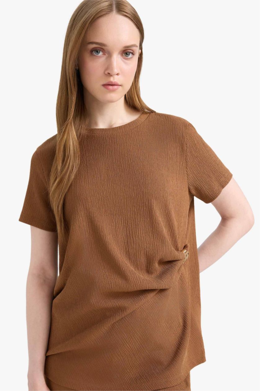 نساء لون الأقرفة Regular Fit Crew Neck Short Sleeve Waffle T-Shirt