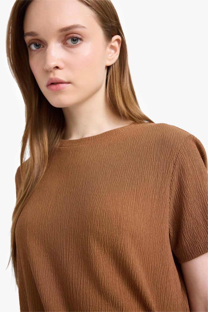 نساء لون الأقرفة Regular Fit Crew Neck Short Sleeve Waffle T-Shirt