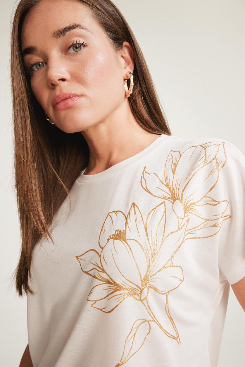 نساء بيج فاتح تيشيرت نص كم مطبوع برقبة مستديرة