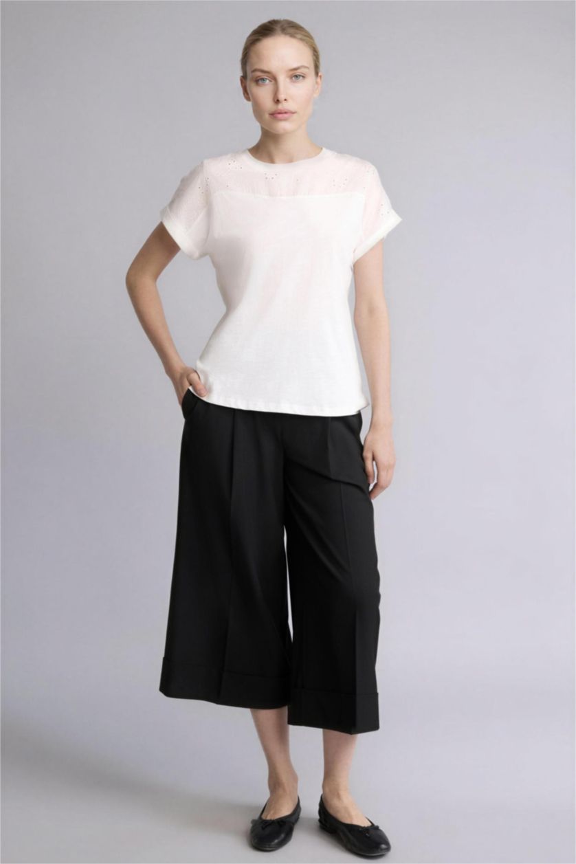 Kadın Kırık Beyaz Flamlı Pamuk Kısa Kollu Tişört