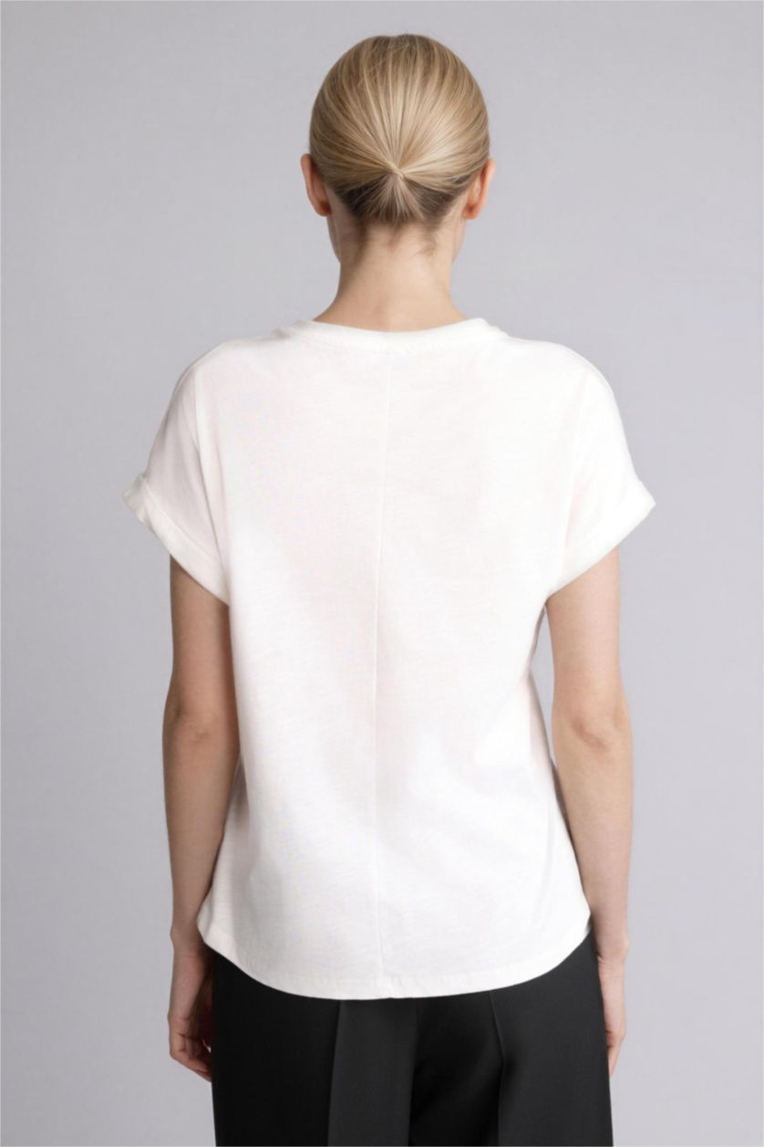 Kadın Kırık Beyaz Flamlı Pamuk Kısa Kollu Tişört