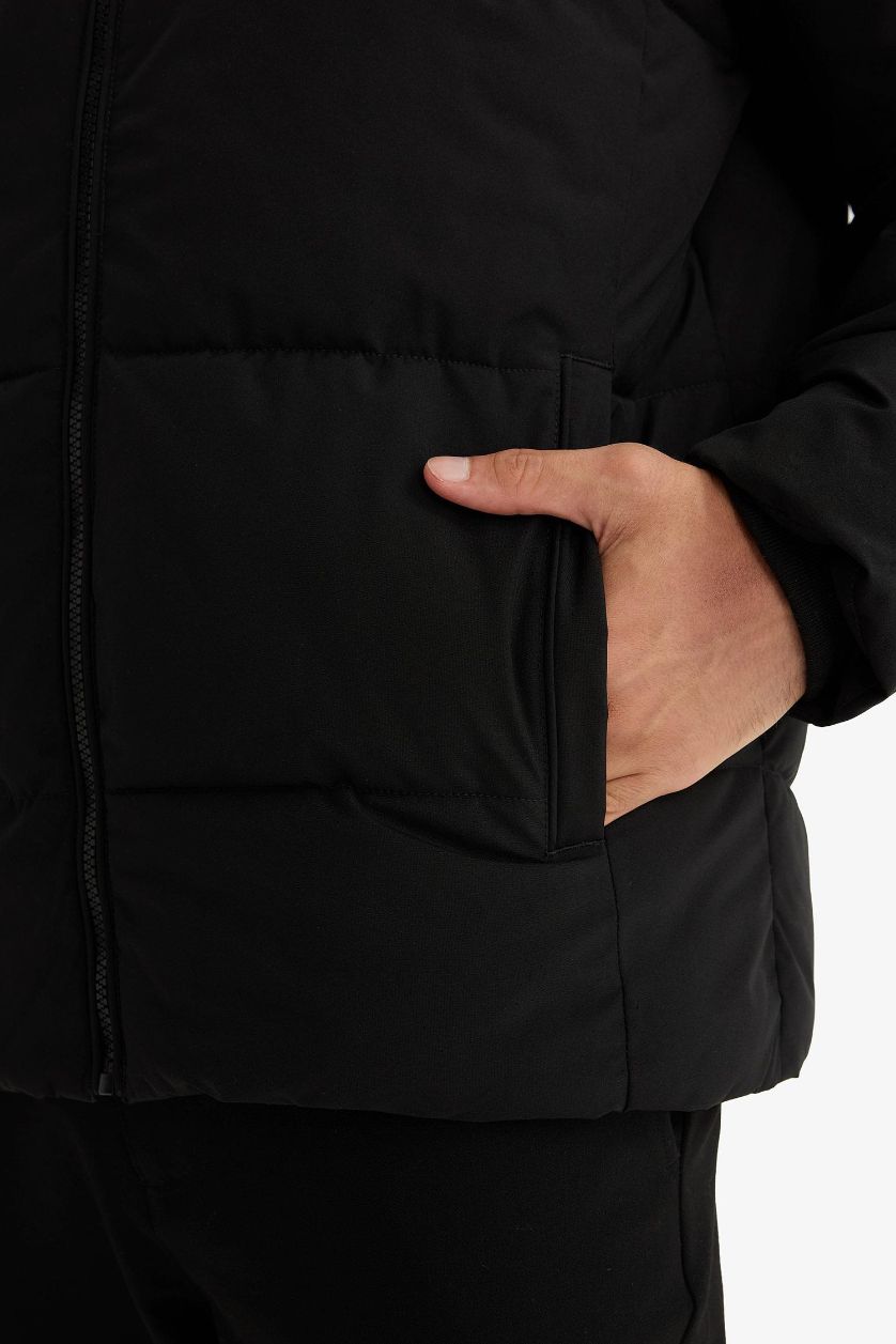 رجالي أسود جاكيت بامب وتر بروف قصة عادية بياقة عالية