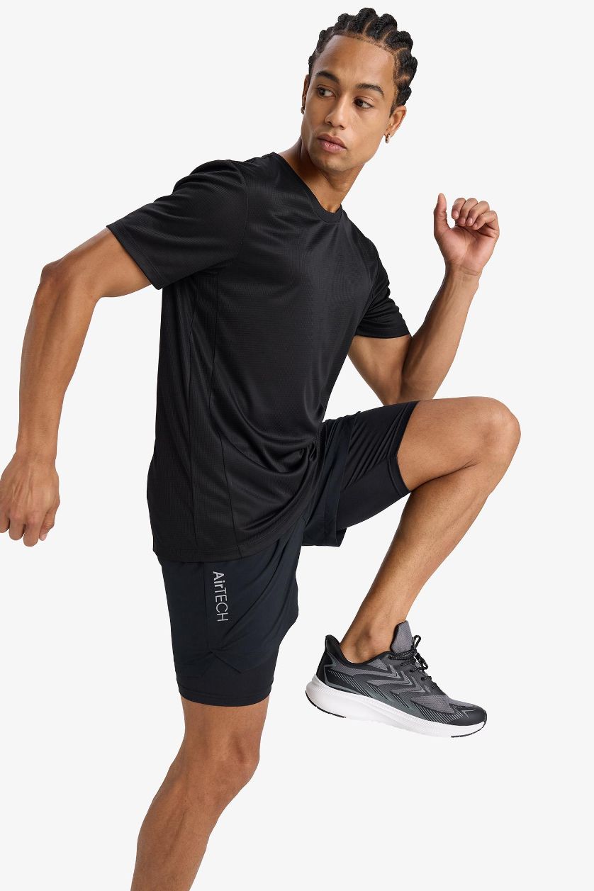 Erkek Siyah Slim Fit Dar Kesim Sporcu İçi Taytlı Dokuma Şort