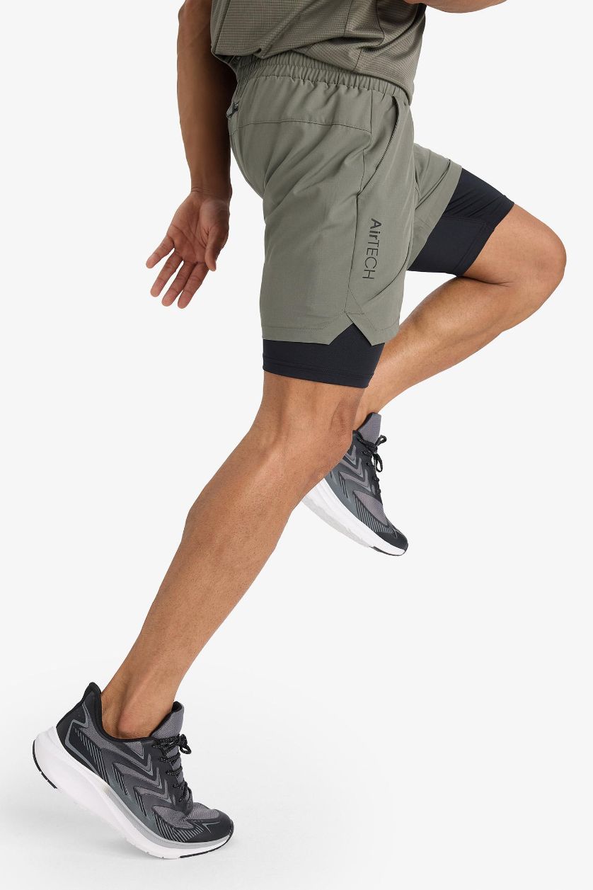 Erkek Haki Slim Fit Dar Kesim Sporcu İçi Taytlı Dokuma Şort