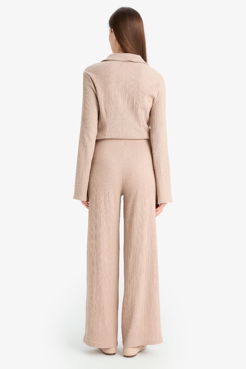 FEMME Beige Pantalon large à taille élastique à effet texturé