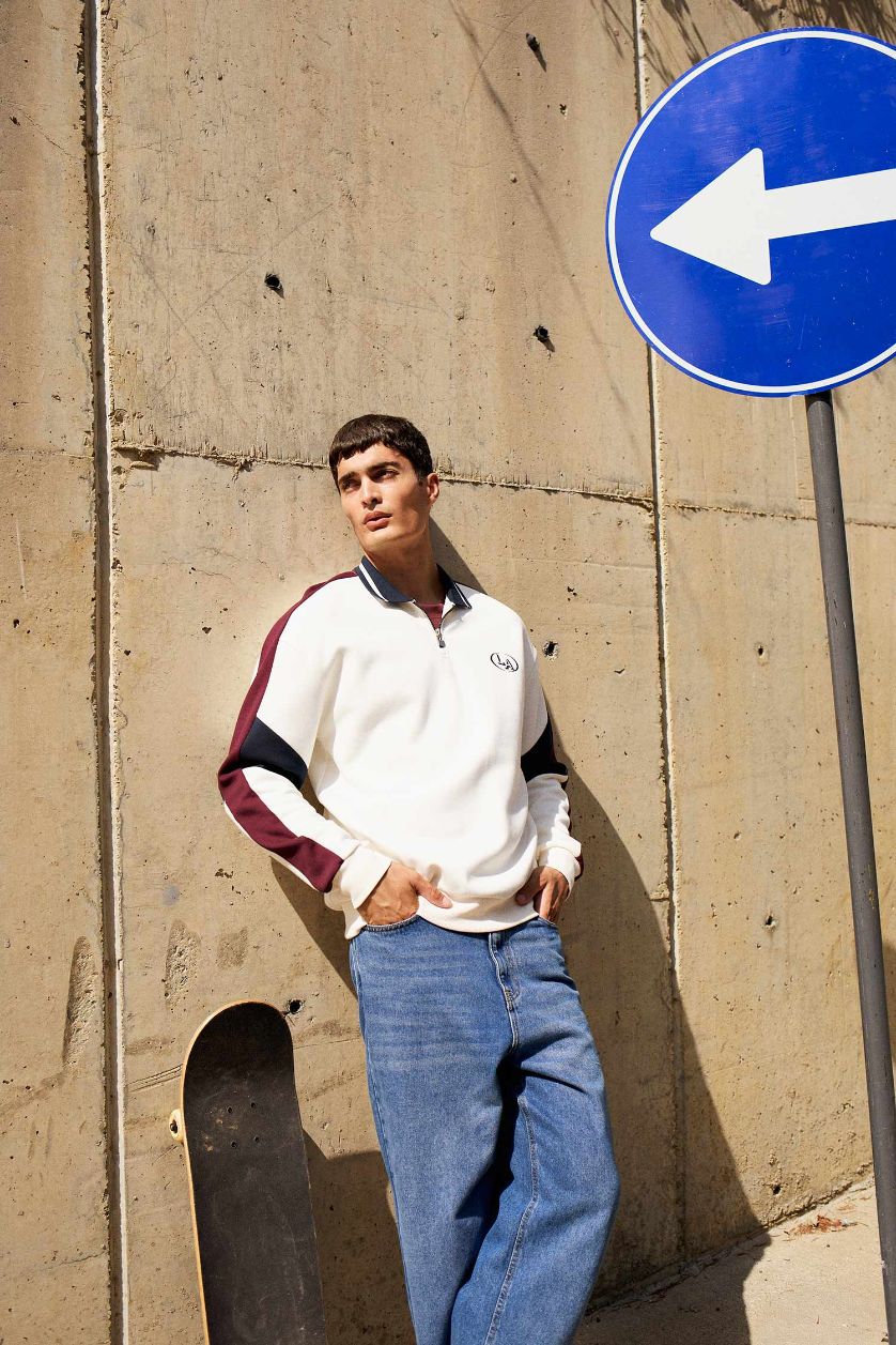 Erkek Ekru Boxy Fit Dik Yaka Fermuarlı Baskılı Sweatshirt