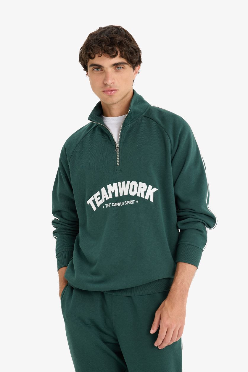 Man Dark Green Boxy Fit Stand Collar Zippered Printed Sweatshirt