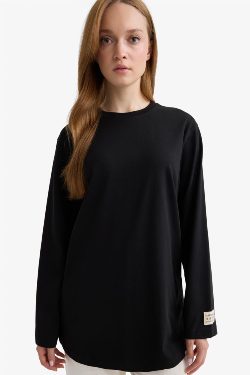 Woman Black Regular Fit Long Sleeve Tunic
