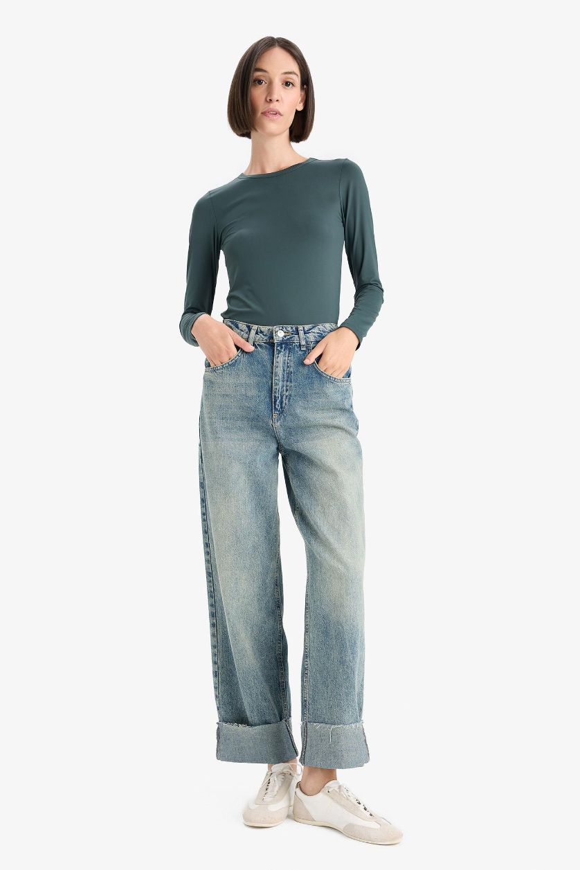 حريمي أخضر غامق تيشيرت بيزك سادة كم طويل سليم فيت برقبة مستديرة