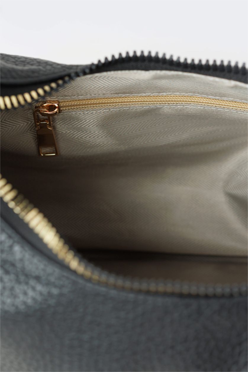 WOMAN Black Woman Shoulder Bag