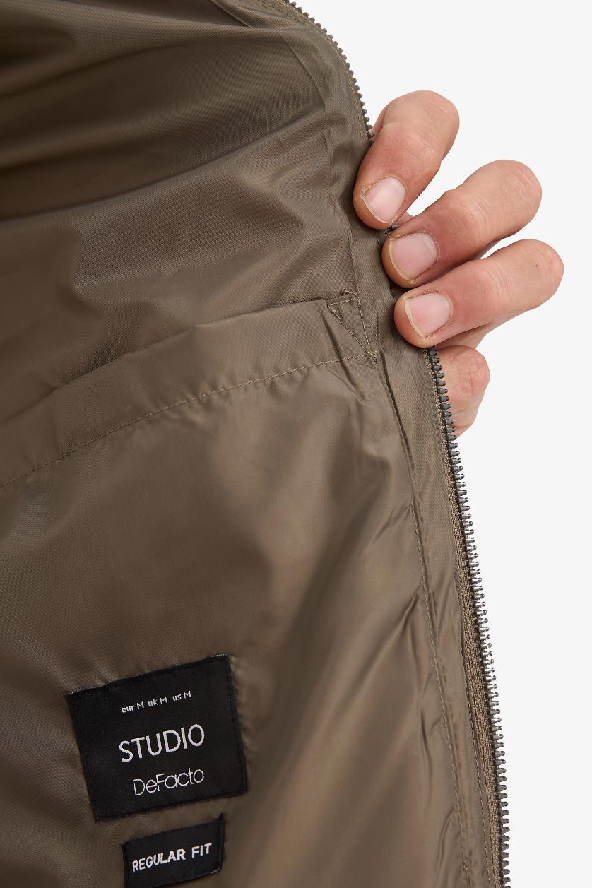 Erkek Haki Su İtici Rüzgar Geçirmez Dik Yaka Astarlı Fermuarlı Cepli Kışlık Mont