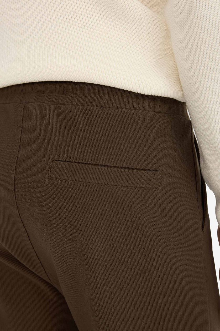 Ерлер Қоңыр қалыпты пішім Шалбар