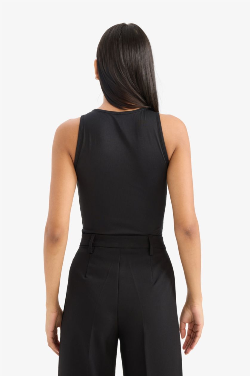 Kadın Siyah Slim Fit Dar Kesim Halter Yaka Basic Düz Çıtçıtlı Body