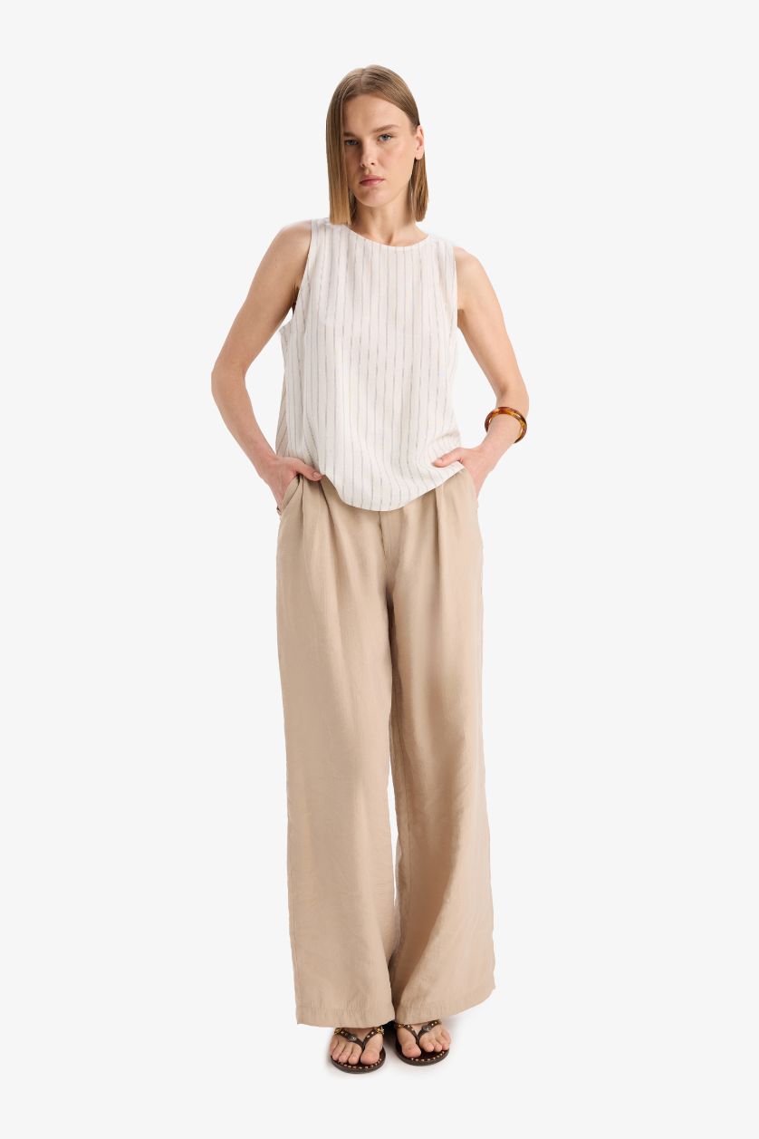 Woman Ecru Regular Fit Crew Neck Striped Linen Blend Sleeveless Blouse