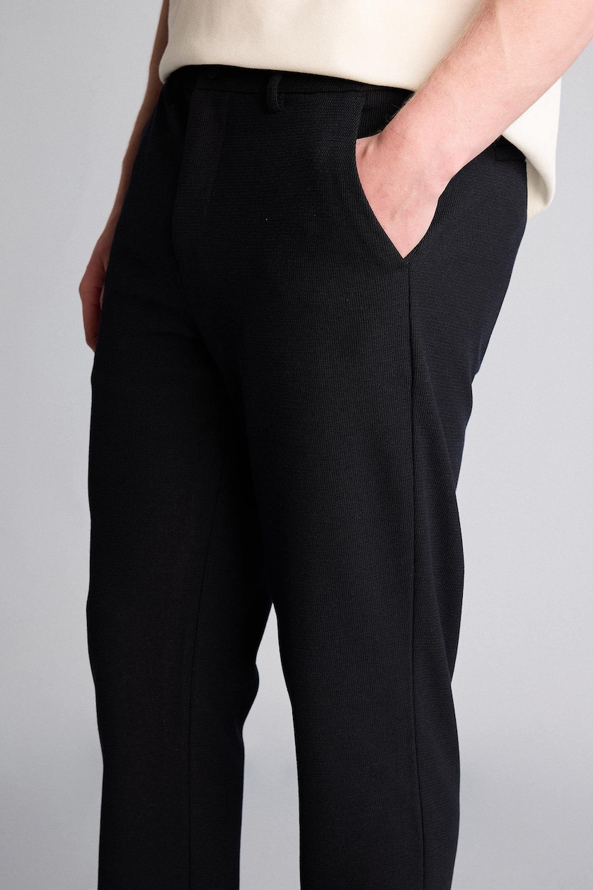 Men NAVY Tailored Fit Ankle Length Trousers