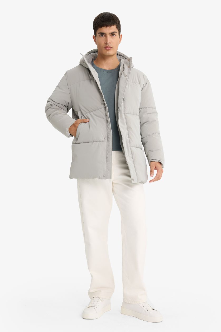 Erkek Açık Gri Su İtici Regular Fit Kapüşonlu Cepli Astarlı Rüzgar Geçirmez Fermuarlı  Parka