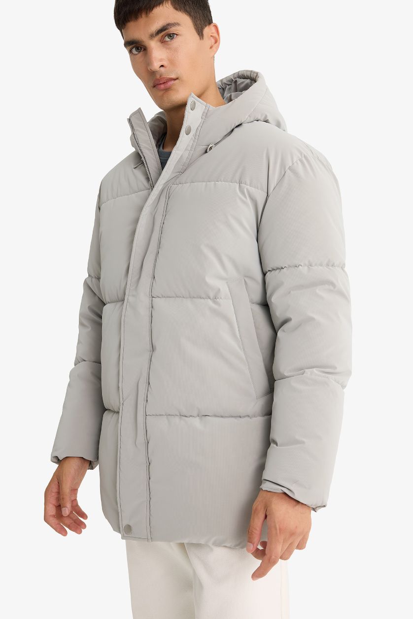 Erkek Açık Gri Su İtici Regular Fit Kapüşonlu Cepli Astarlı Rüzgar Geçirmez Fermuarlı  Parka