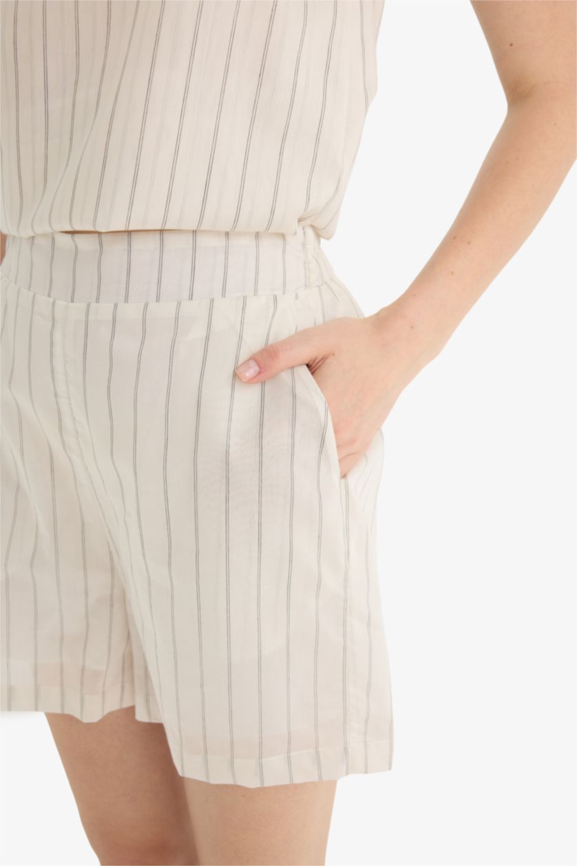 نساء بيج شورت مخطط بخصر عالي