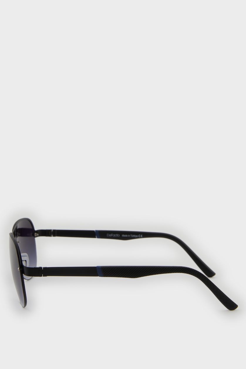 Man Black Man Round Sunglasses