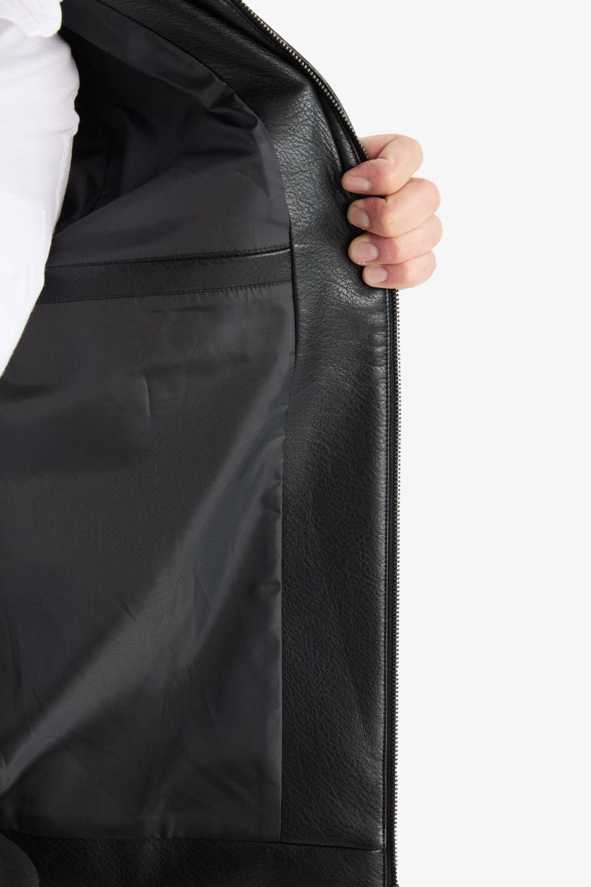 Erkek Siyah Su İtici Slim Fit Dar Kesim Polo Yaka İç Cepli Fermuarlı Rüzgar Geçirmez Suni Deri Mevsimlik Mont