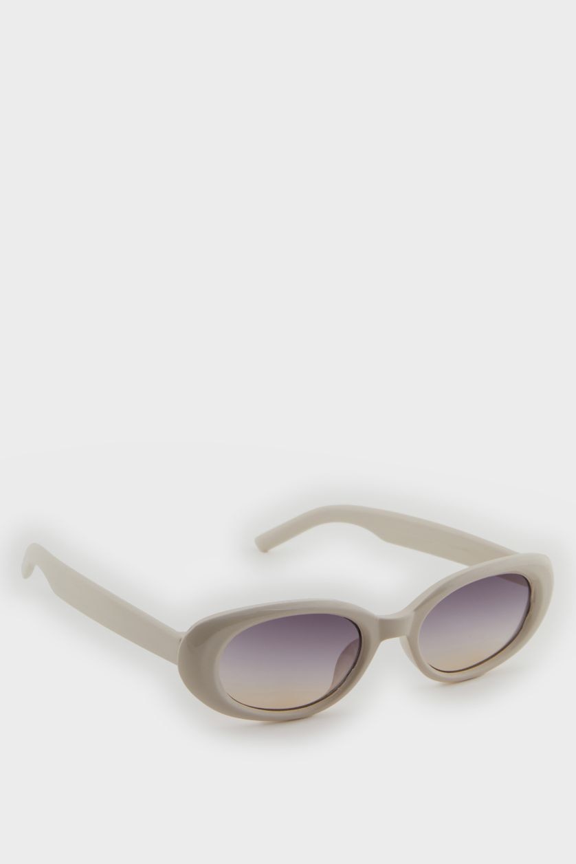 Woman Stone Woman Round Sunglasses