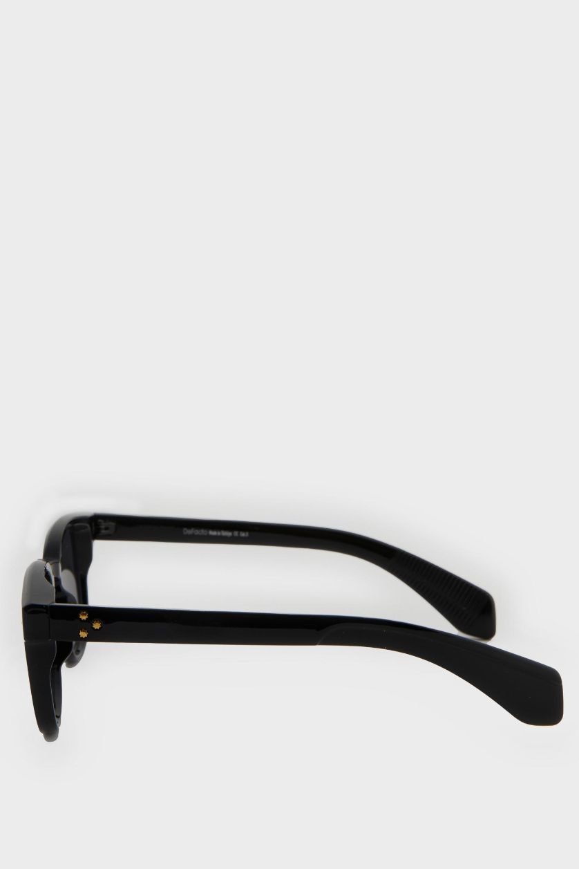 Woman Black Woman Round Sunglasses