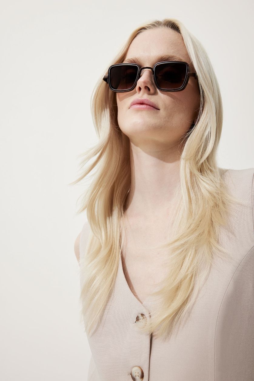 Woman Brown Woman Round Sunglasses