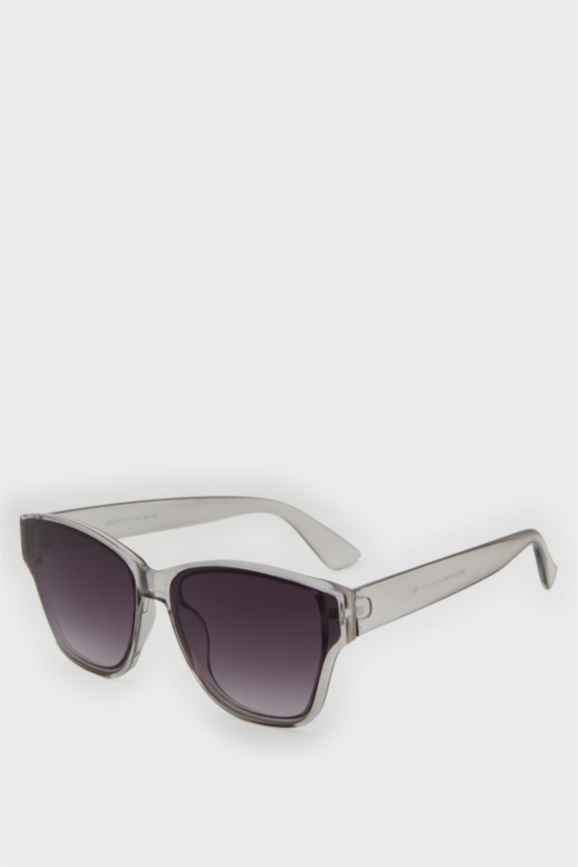 Kadın Gri Kadın Oval Beyaz Transparan Çerçeve Siyah Cam UV Güneş Gözlüğü