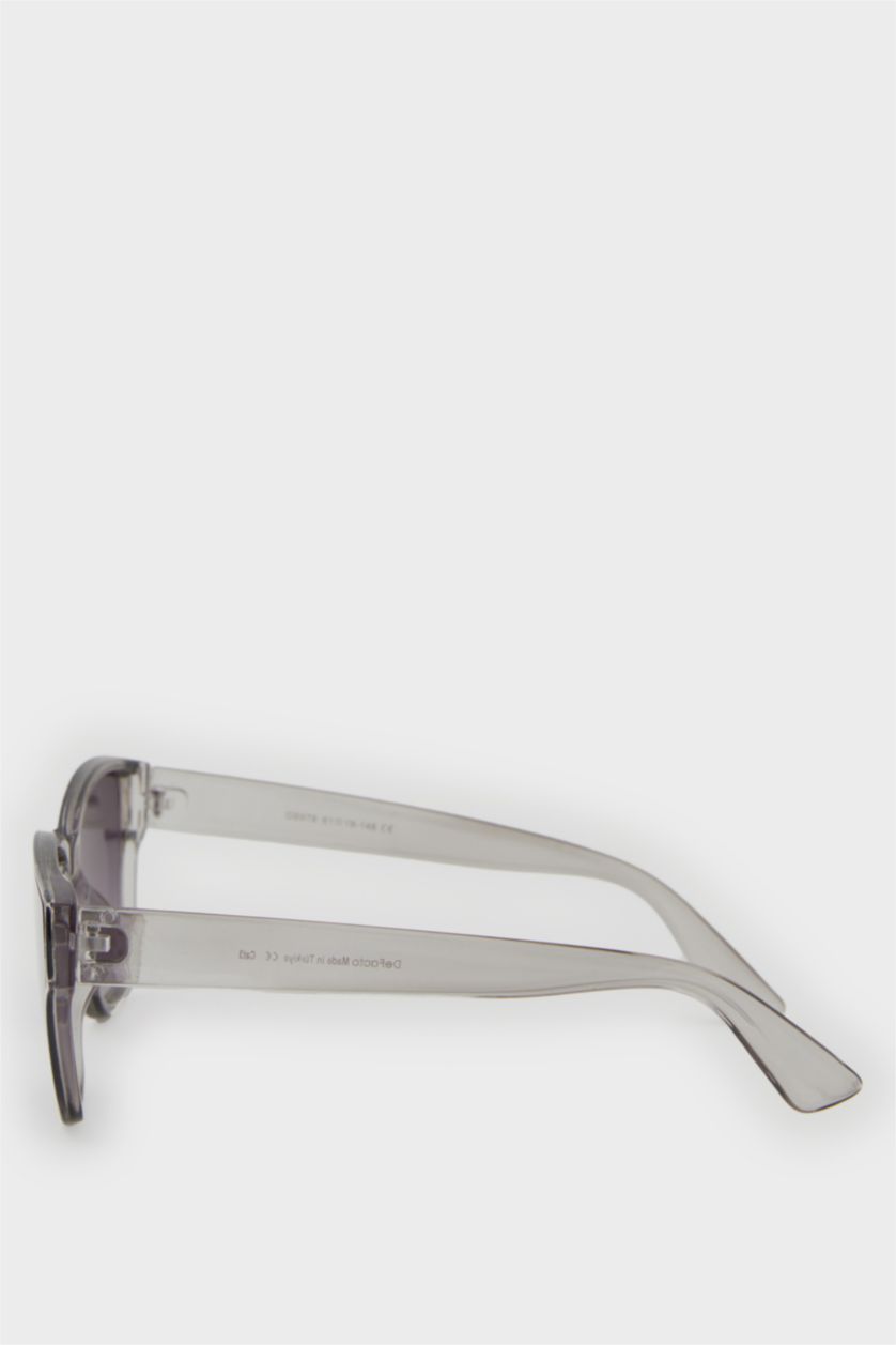 Kadın Gri Kadın Oval Beyaz Transparan Çerçeve Siyah Cam UV Güneş Gözlüğü