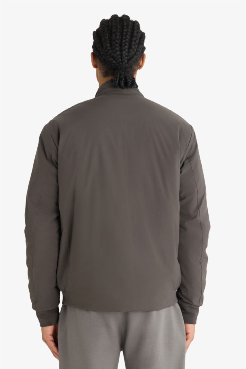 Erkek Kahve Su İtici Slim Fit Dar Kesim Dik Yaka Fermuarlı Astarlı İç Cepli Mont