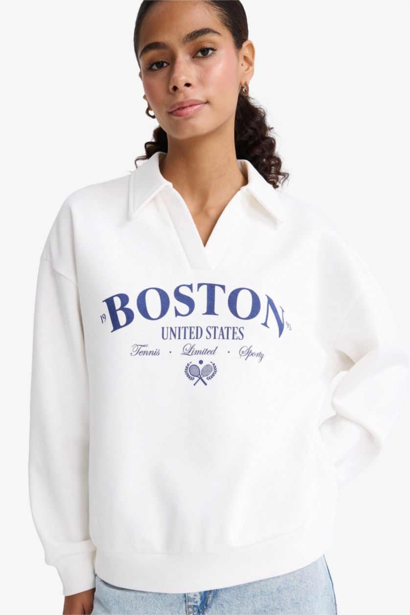 حريمي بيج فاتح سويت شيرت تقيل قصة مريحة بياقة بولو