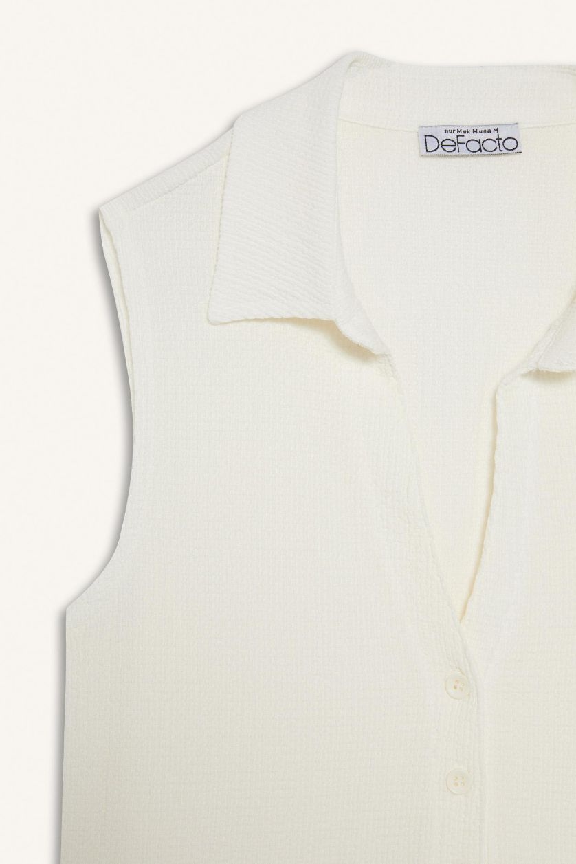 Женщины Кремовый Приталенная блузка Fitted с воротником-рубашкой, текстурой и без рукавов, белого цвета