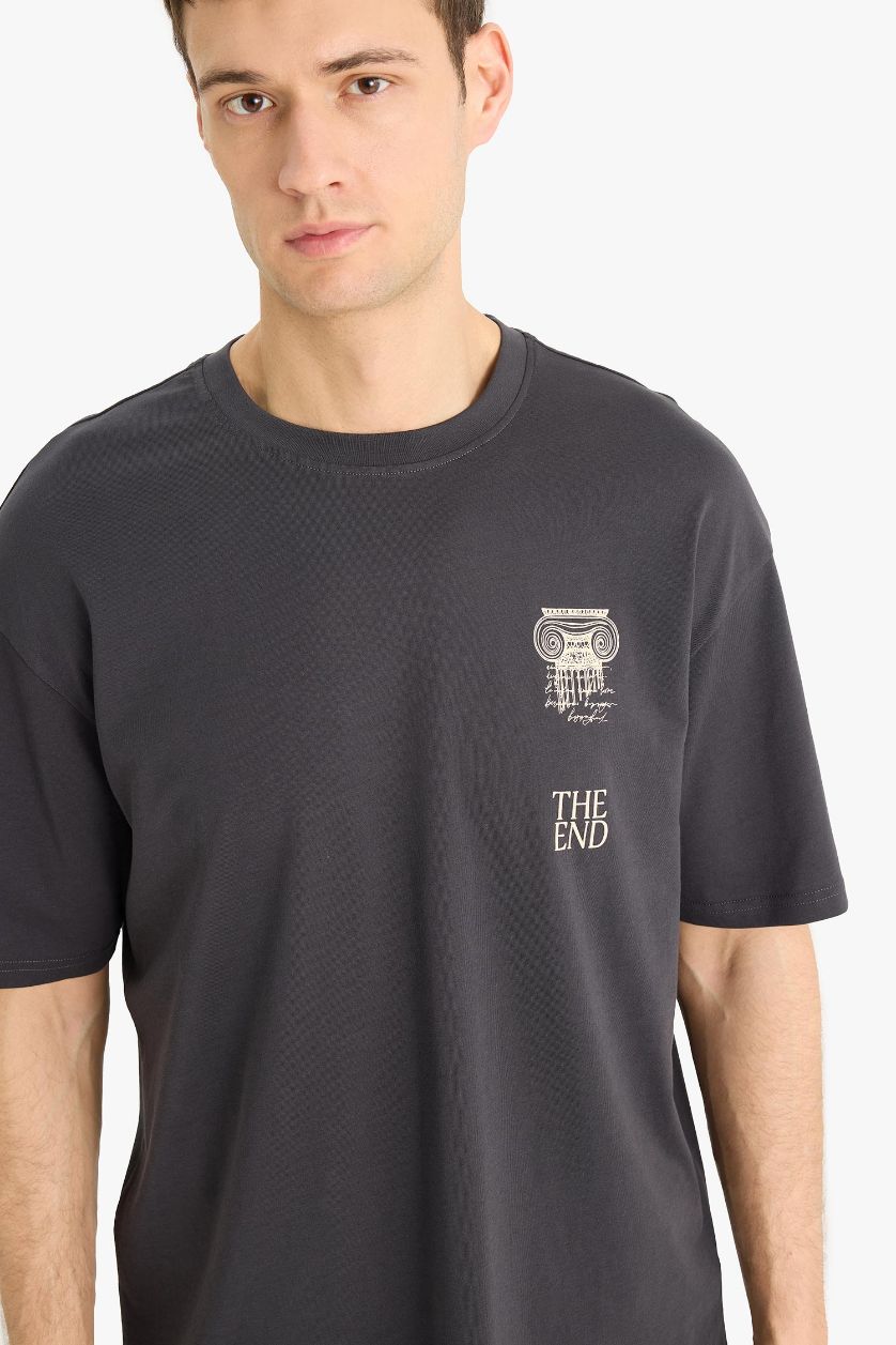 Erkek Koyu Antrasit %100 Pamuk Boxy Fit Baskılı Tişört