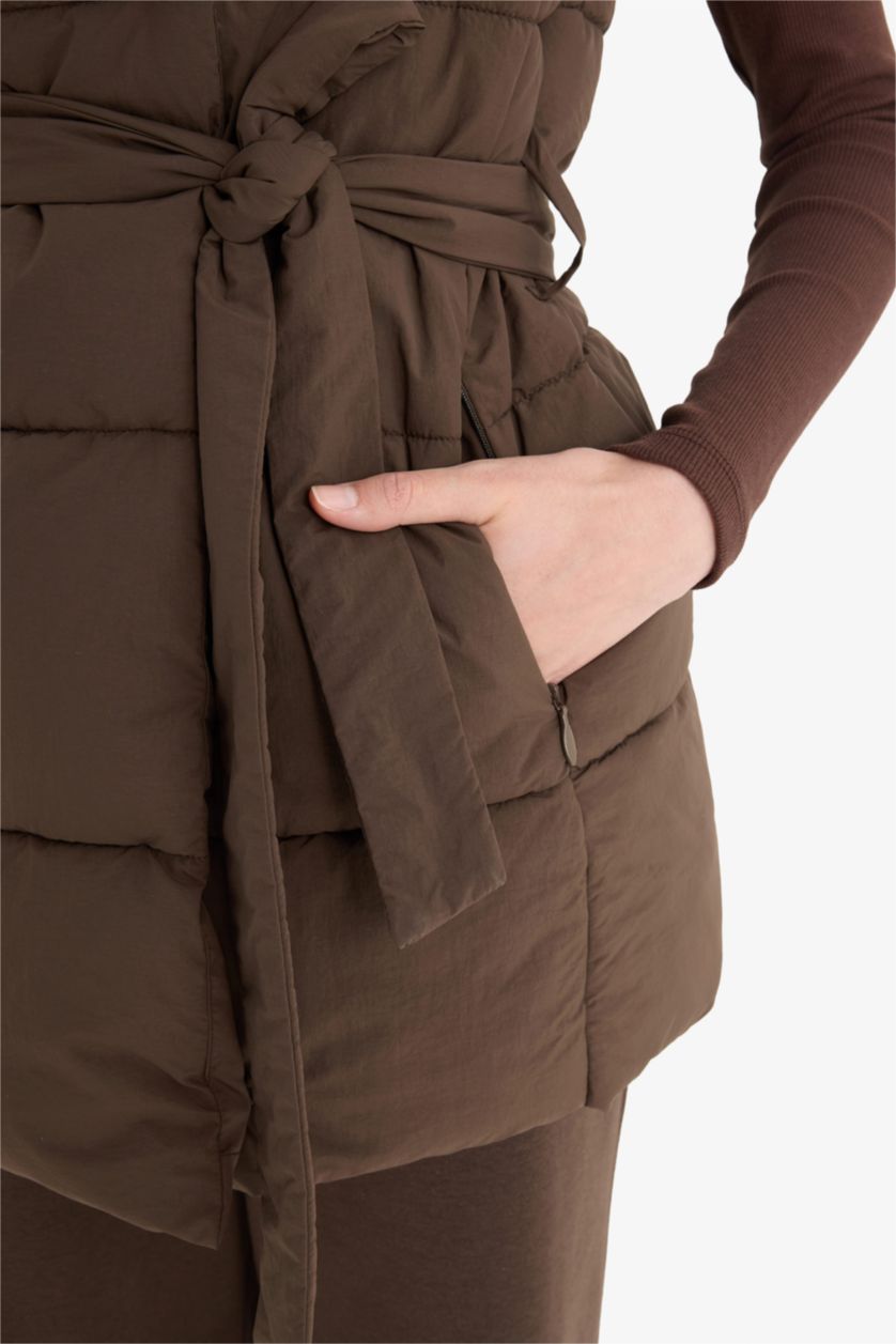 Kadın Kahve Regular Fit Kapüşonlu Belden Bağlamalı Çıtçıtlı Yelek