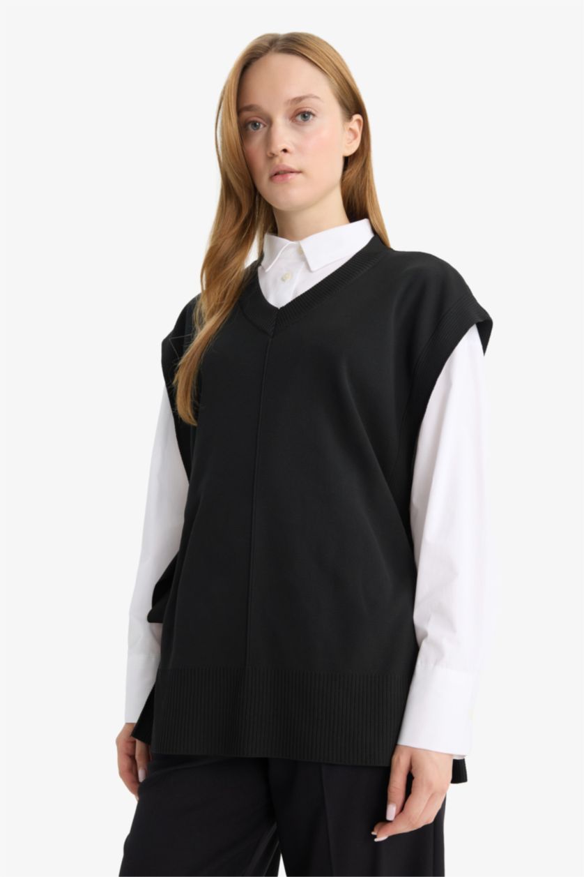 WOMAN Black V-Neck Knitwear Vest
