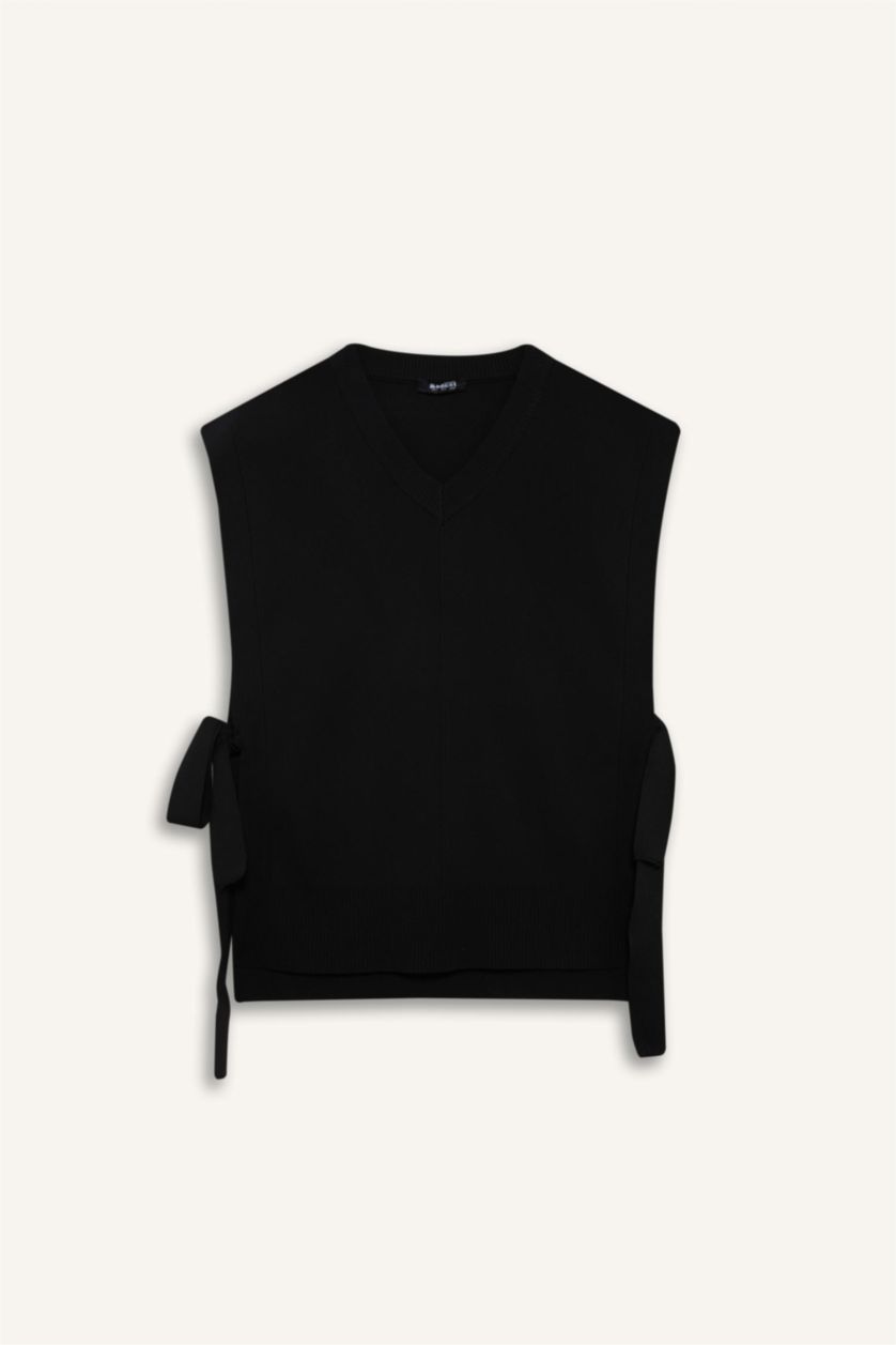 WOMAN Black V-Neck Knitwear Vest