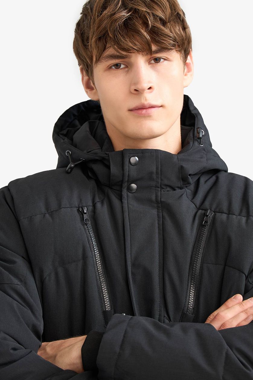 Erkek Siyah Su İtici Slim Fit Mont