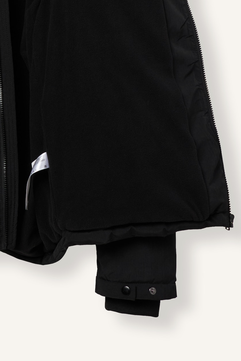 Erkek Siyah Sıcak Tutan Su İtici Slim Fit Mont