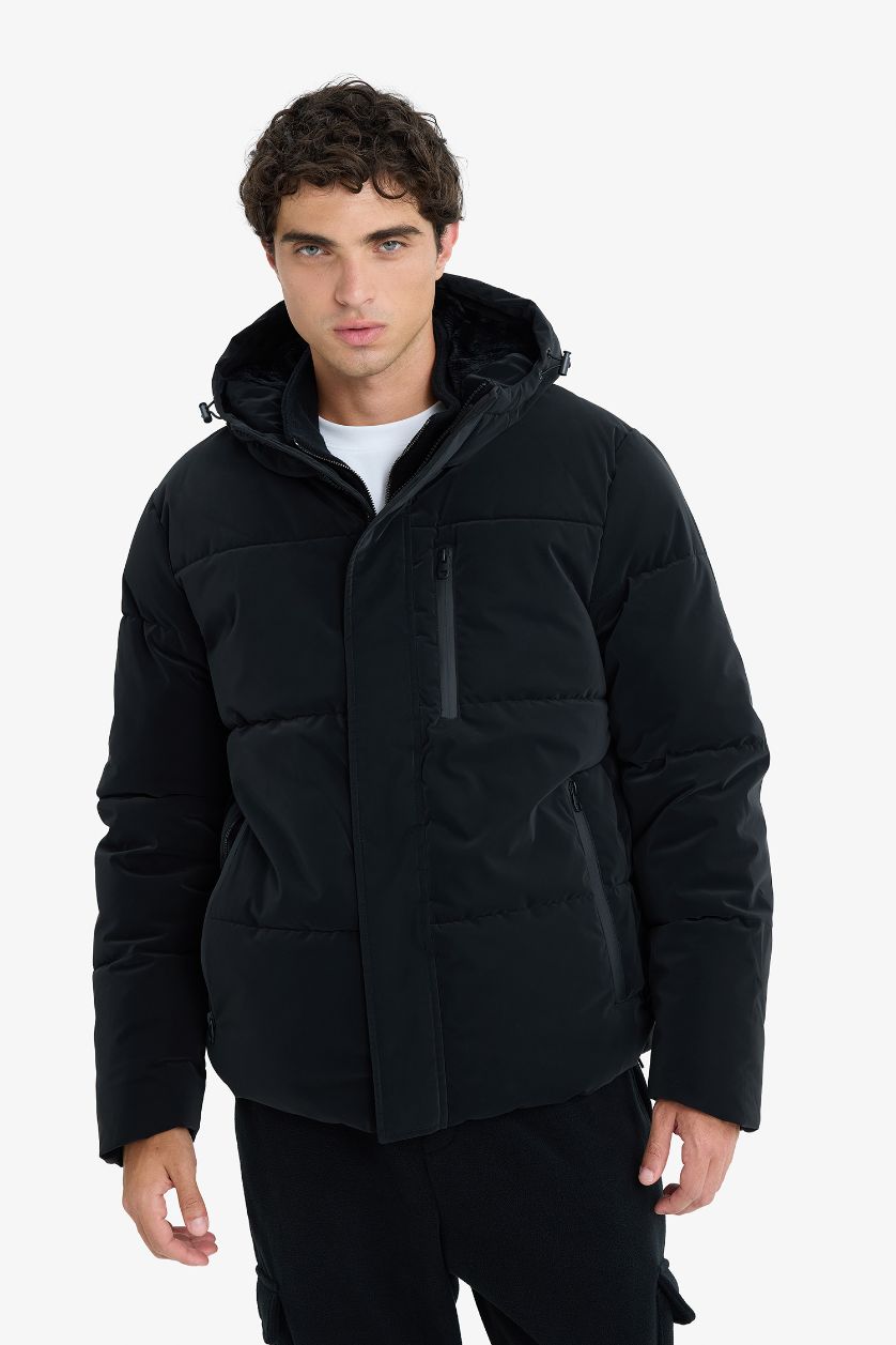 Erkek Siyah Su İtici Kapüşonlu Mont