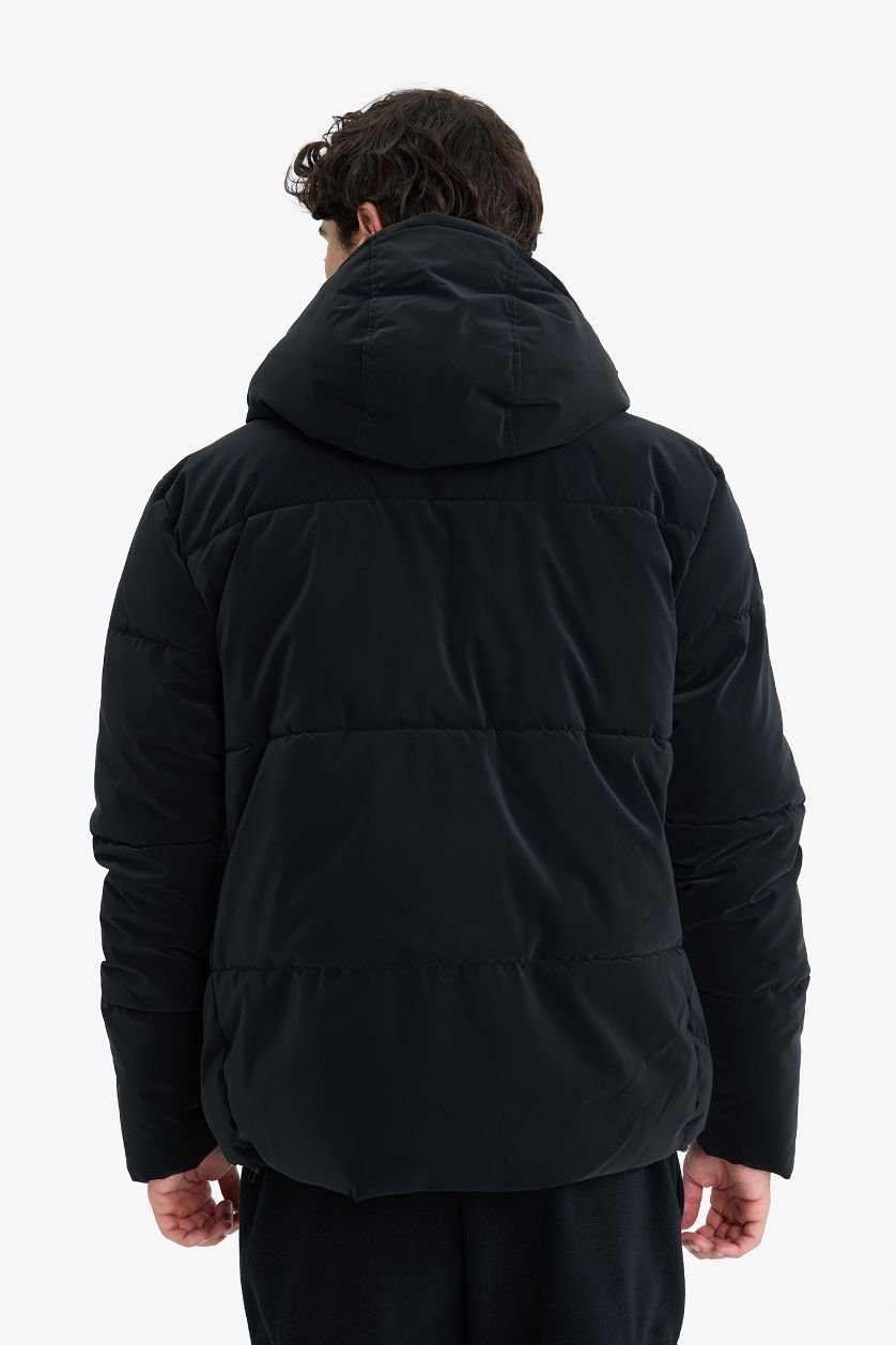 Erkek Siyah Su İtici Kapüşonlu Mont