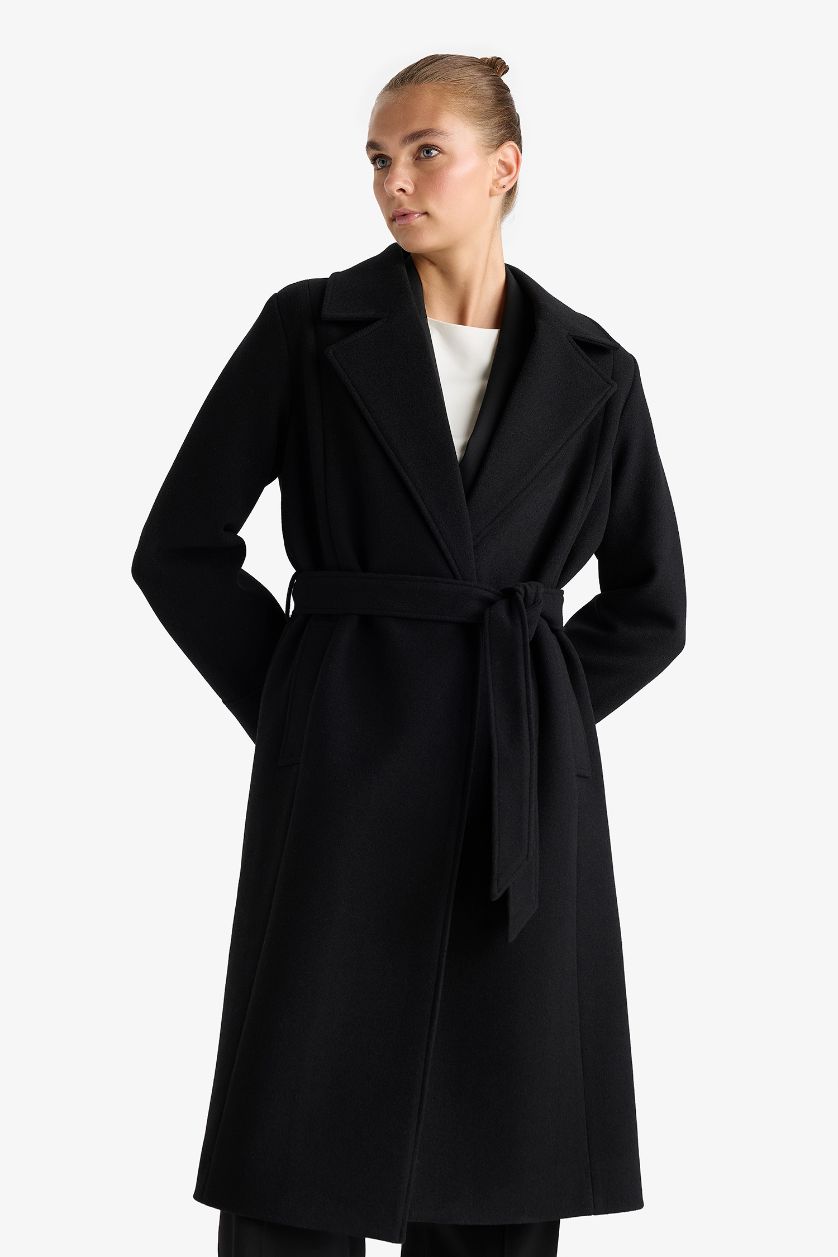 Woman Black Regular Fit Polo Collar Belt Cachet Jacket