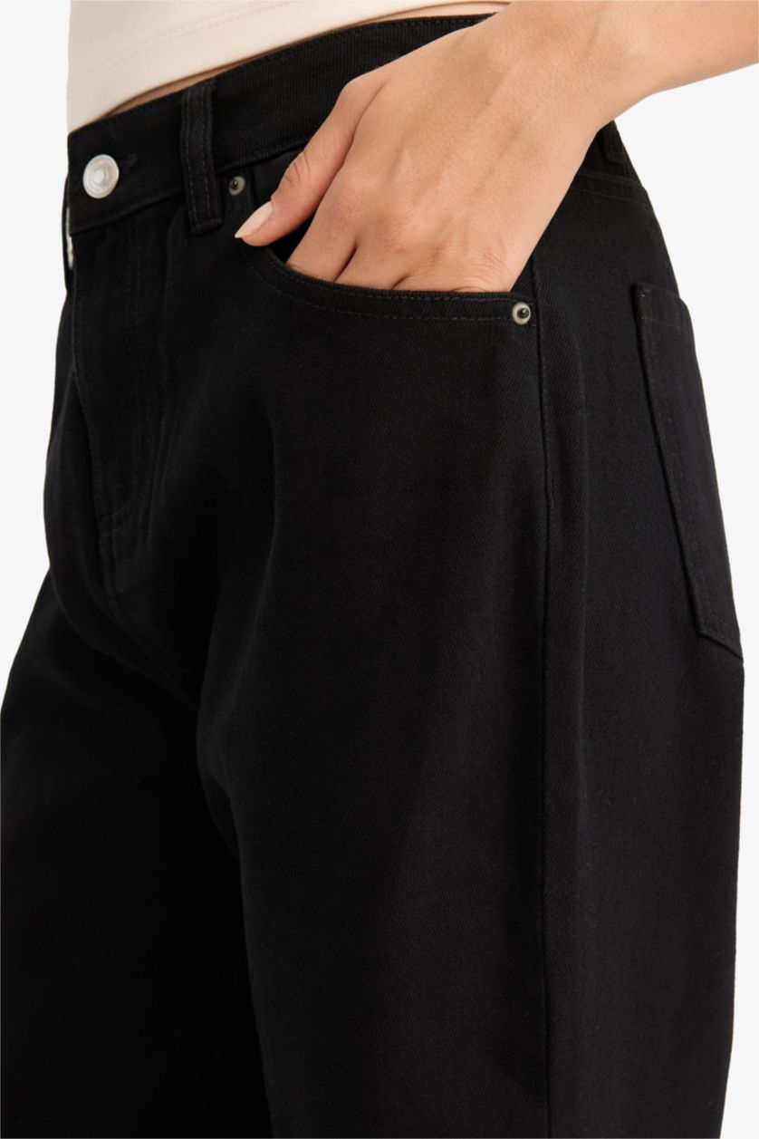 Женщины Черный Габардиновые брюки Straight Fit с нормальной талией и стандартной длиной