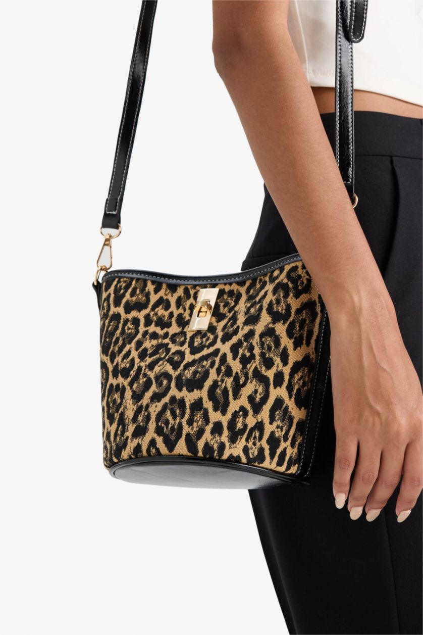 Woman Karma Crossbody Bag