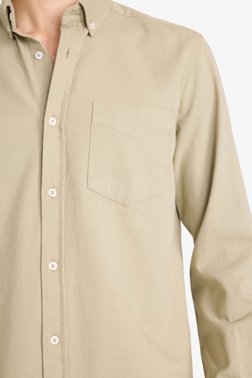 رجال كاكي قميص جبردين قصة عادية