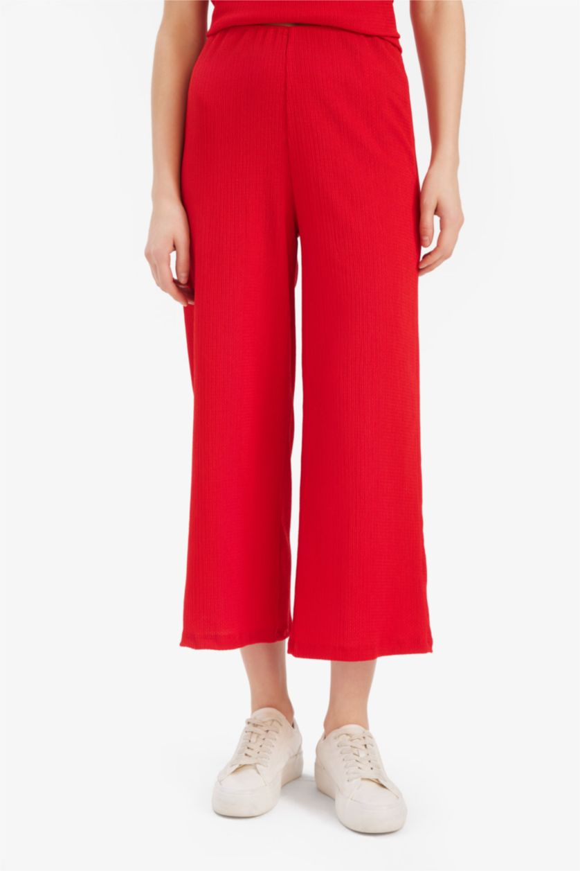 Kadın Kırmızı Regular Fit 2'li Bürümcük Takım Kısa Kollu Tişört Beli Lastikli Kapri