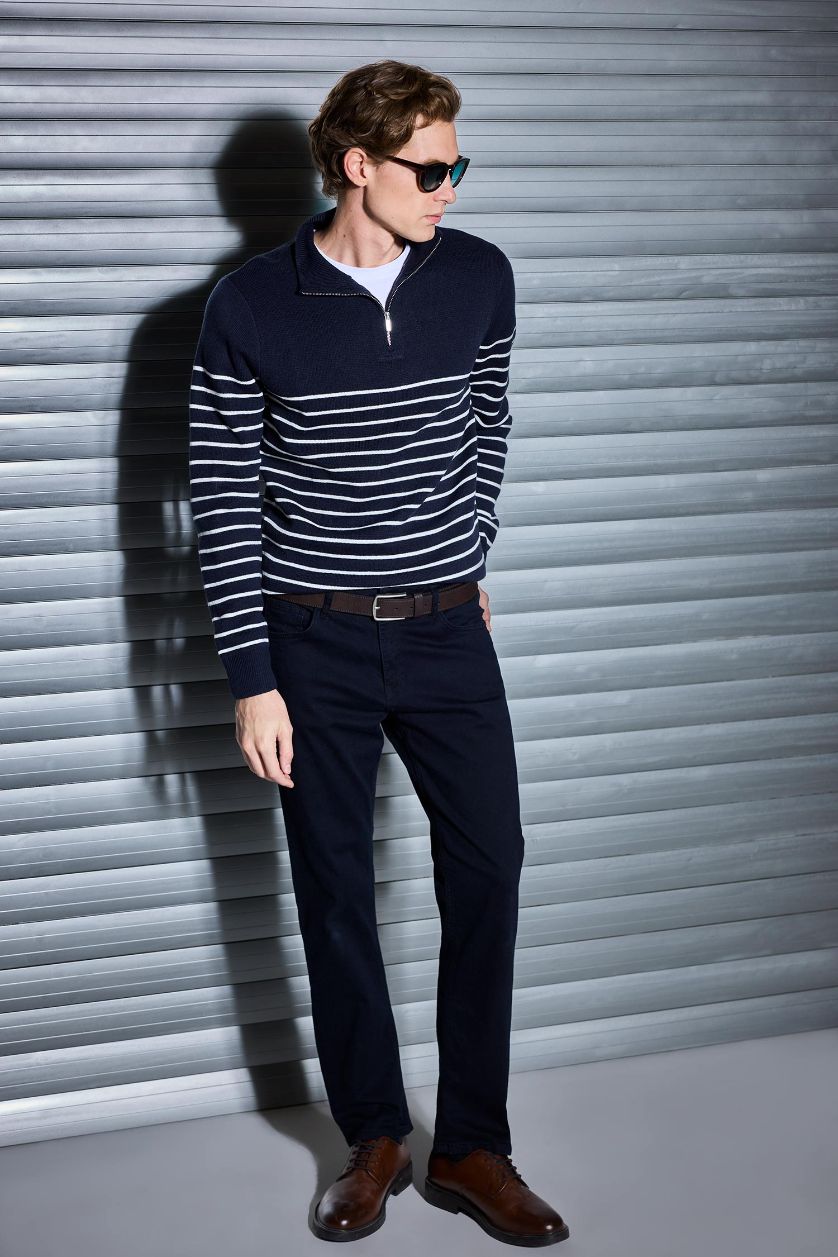 MAN NAVY Standard Fit Half Zippered Striped Knit Pullover