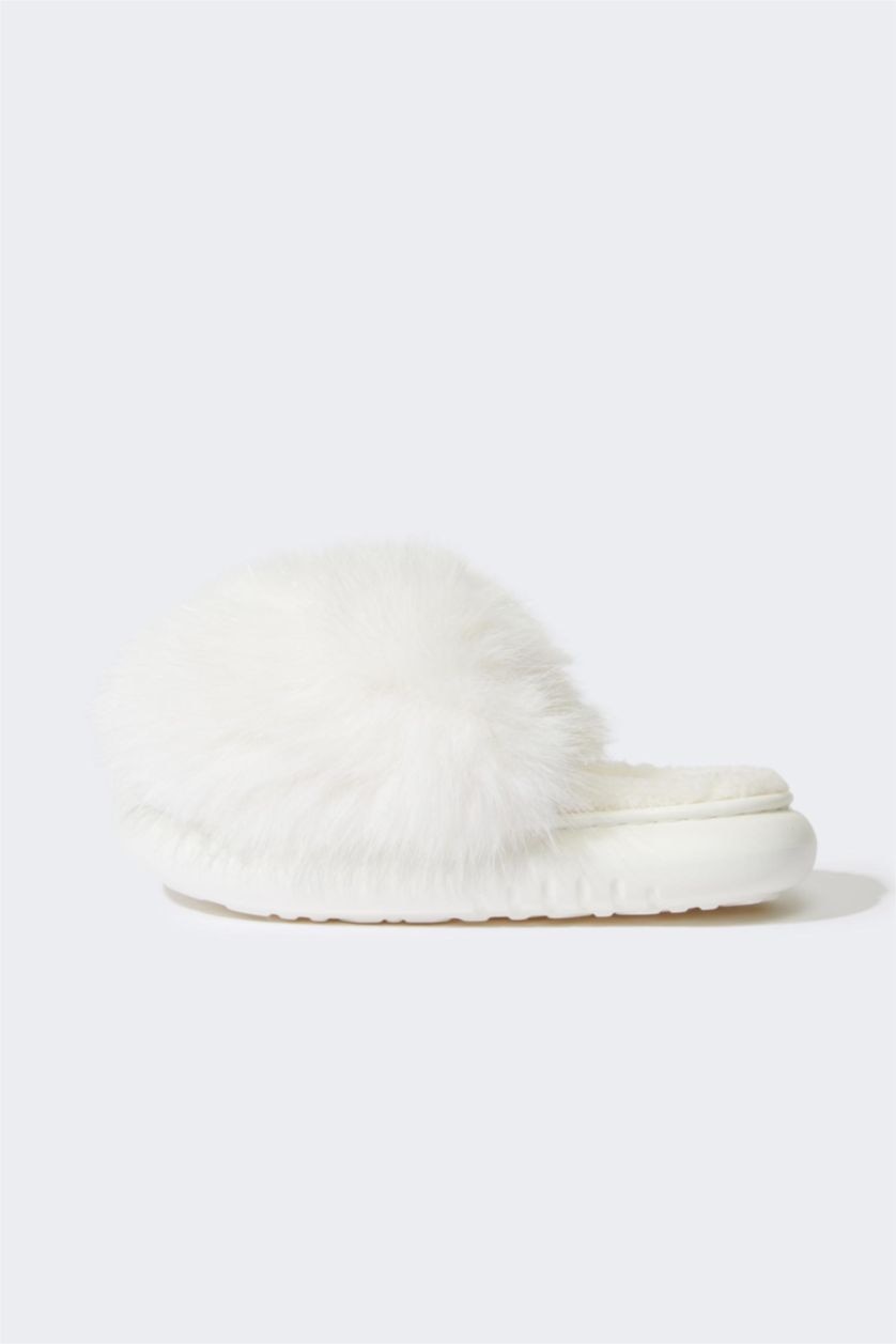 WOMAN White Woman Flat Sole Home Slippers