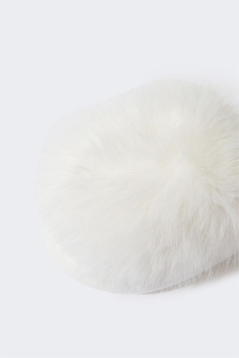 WOMAN White Woman Flat Sole Home Slippers