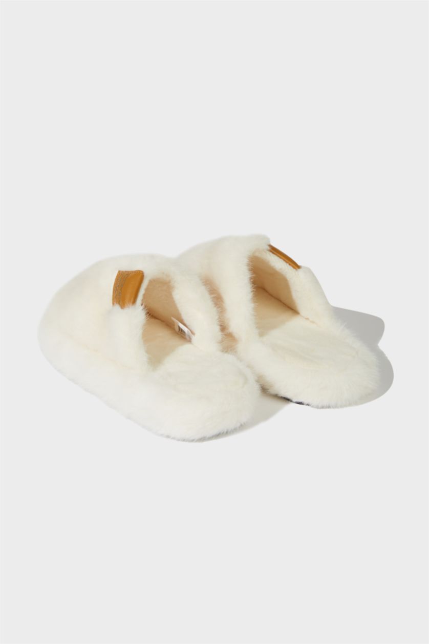 WOMAN White Woman Flat Sole Home Slippers