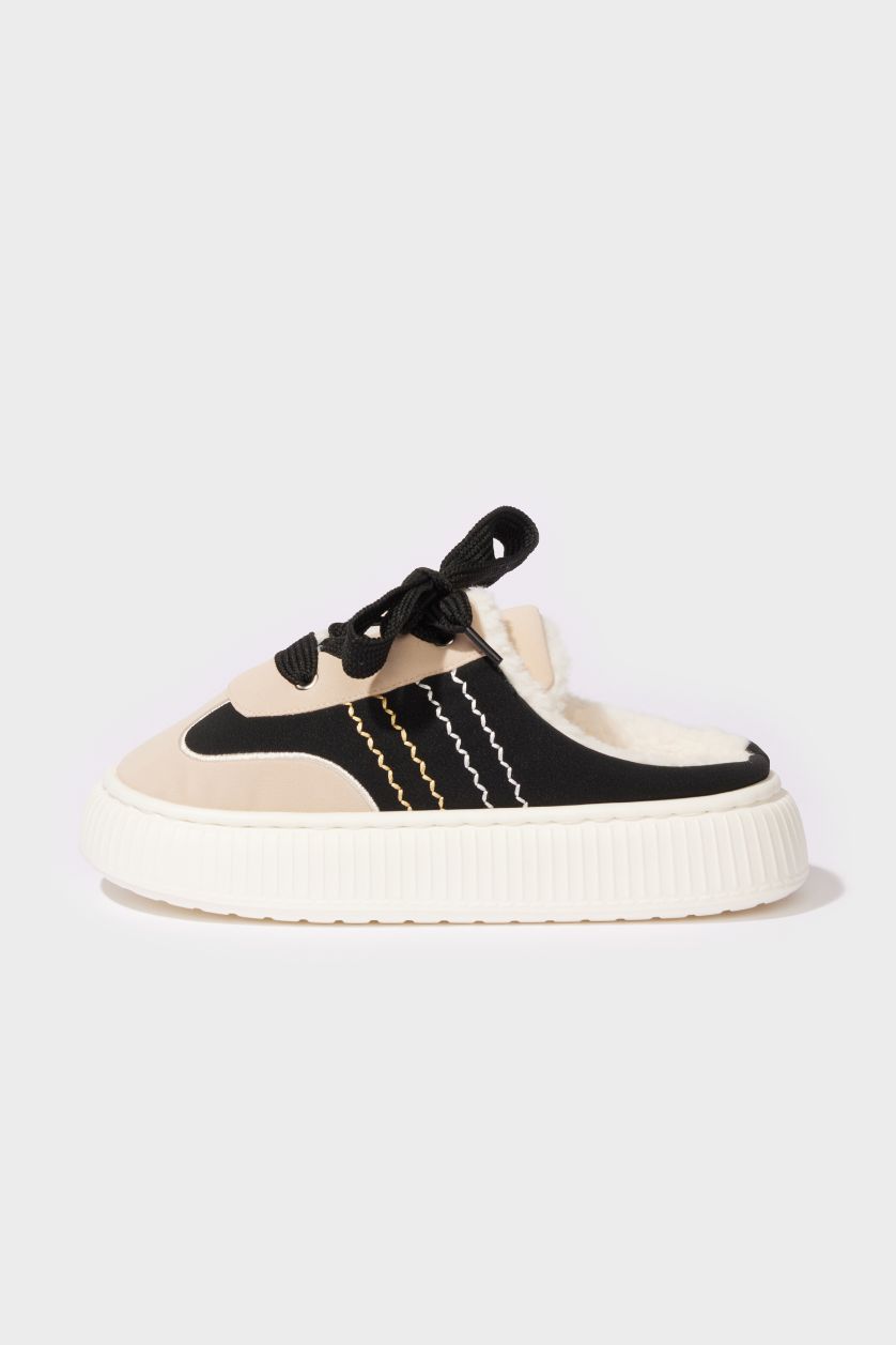 WOMAN Beige Woman Flat Sole Home Slippers